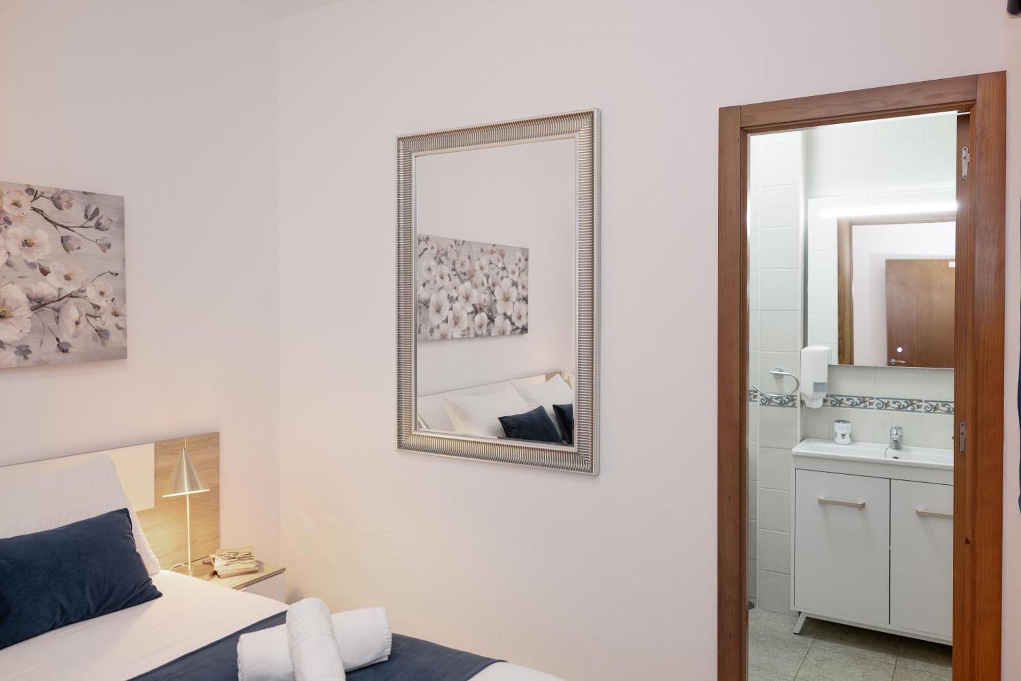 Apartamentos Trianasol Séville Extérieur photo