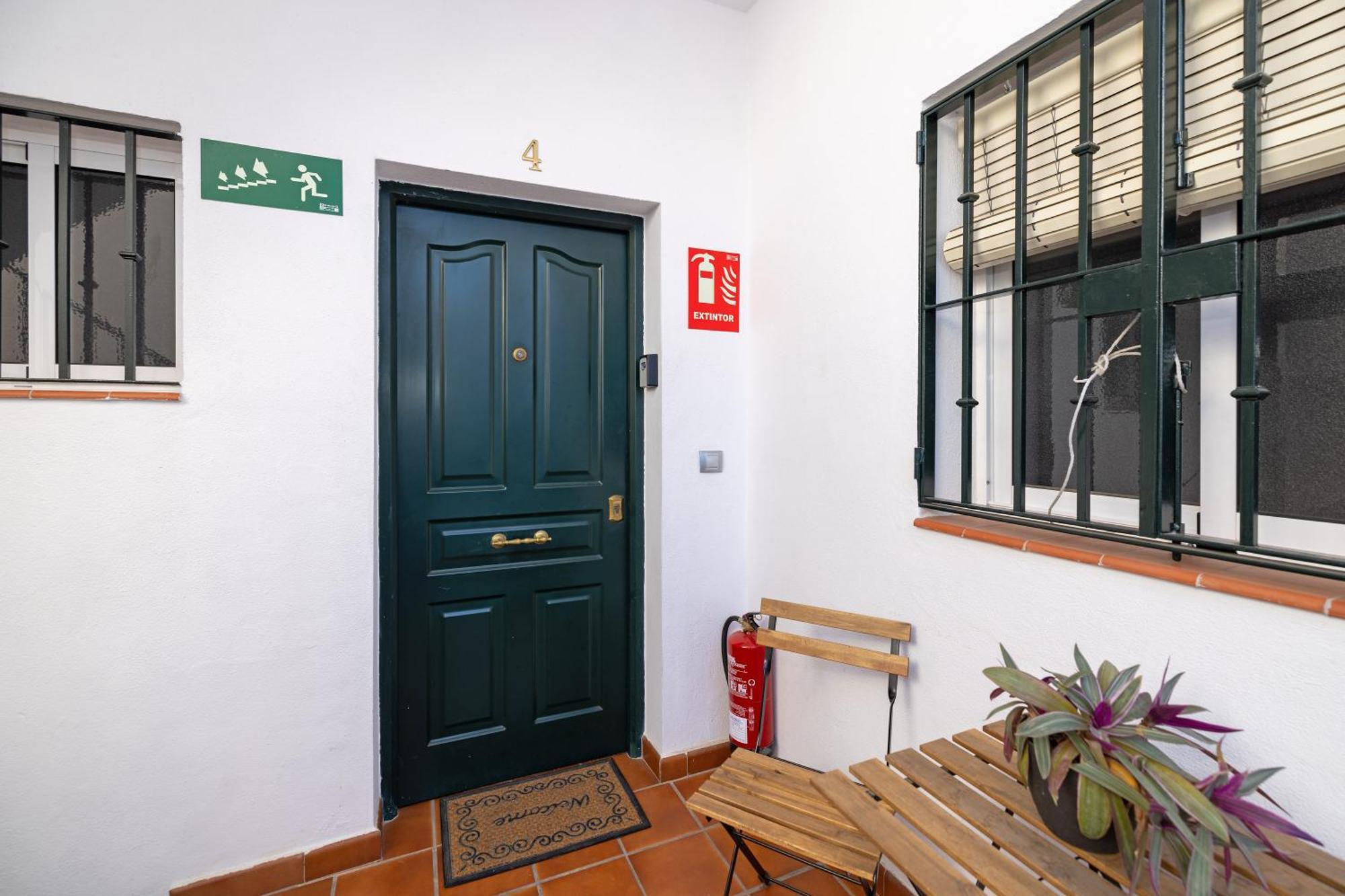 Apartamentos Trianasol Séville Extérieur photo